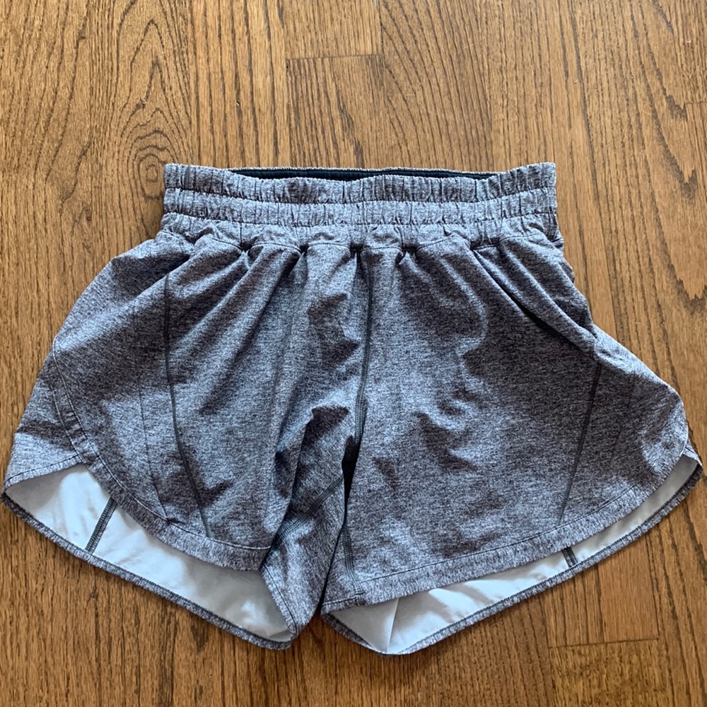 Lululemon gray shorts size 6